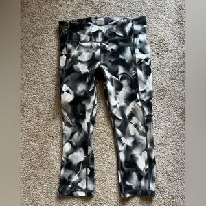 Lululemon capri leggings